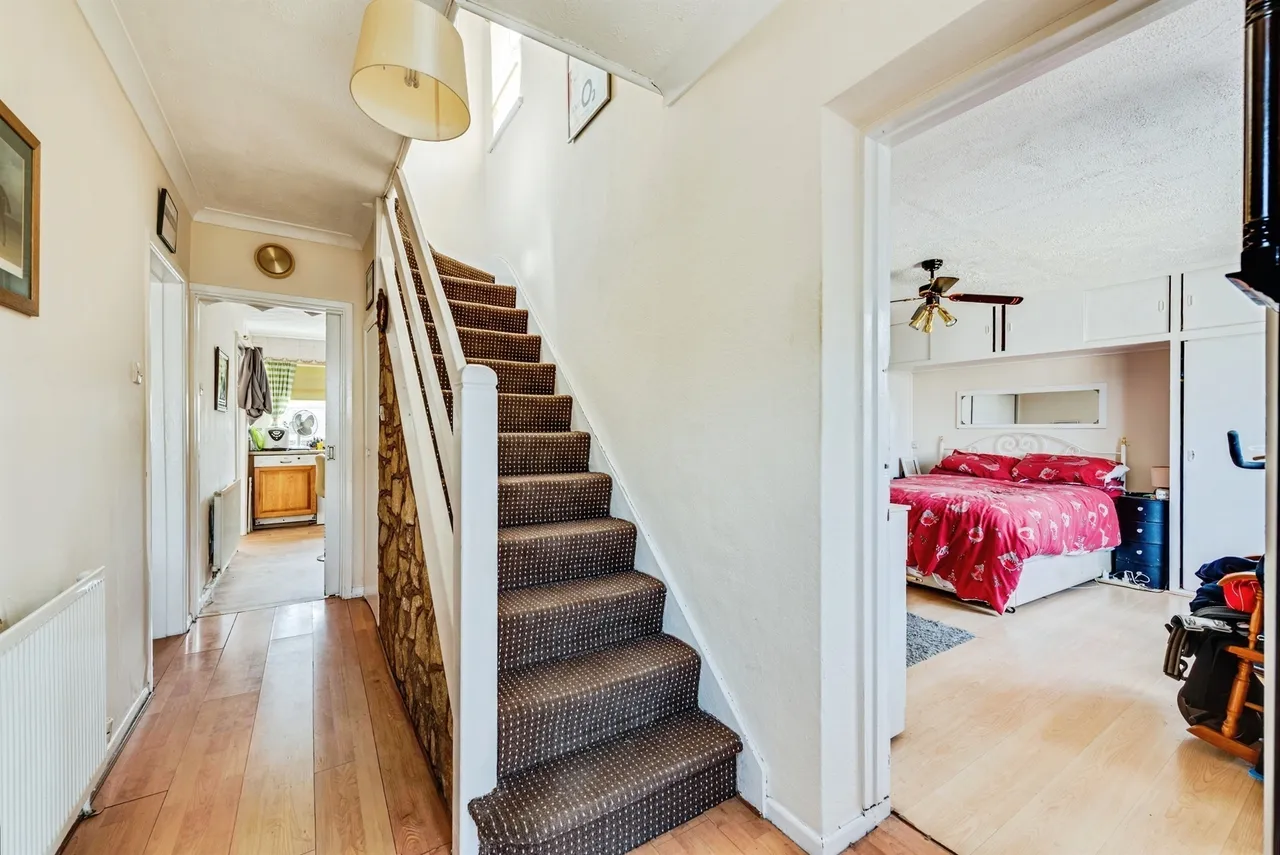 Tiverton Road, Swindon, SN2, photo 11
