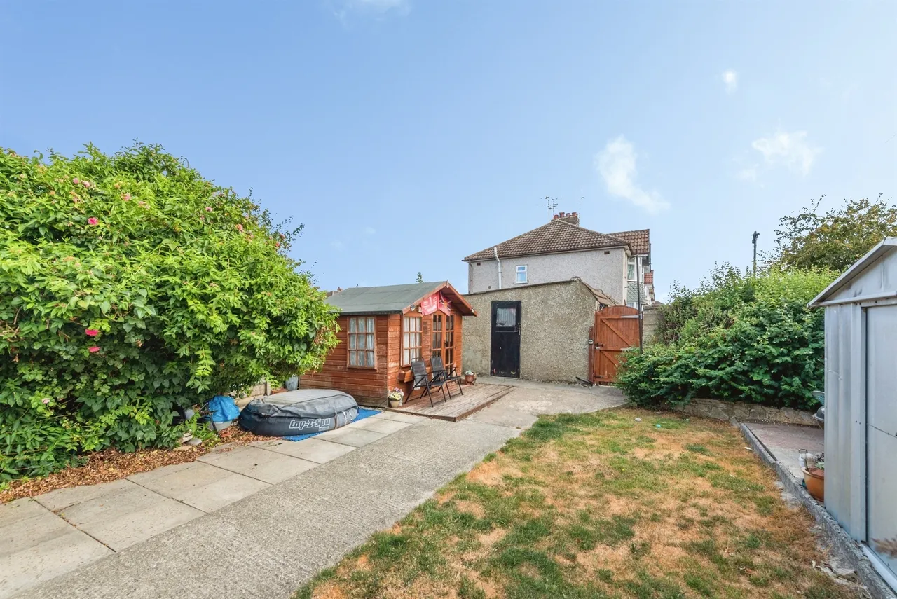Tiverton Road, Swindon, SN2, photo 4
