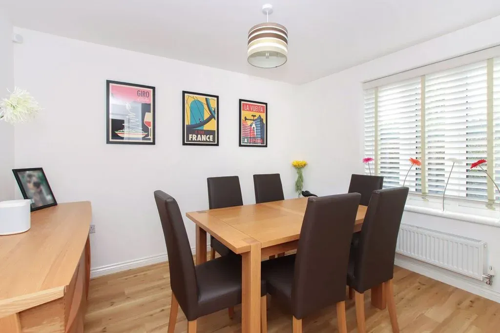 Bolebec End, Pitstone, Leighton Buzzard, Bedfordshire, LU7 9JY, photo 5