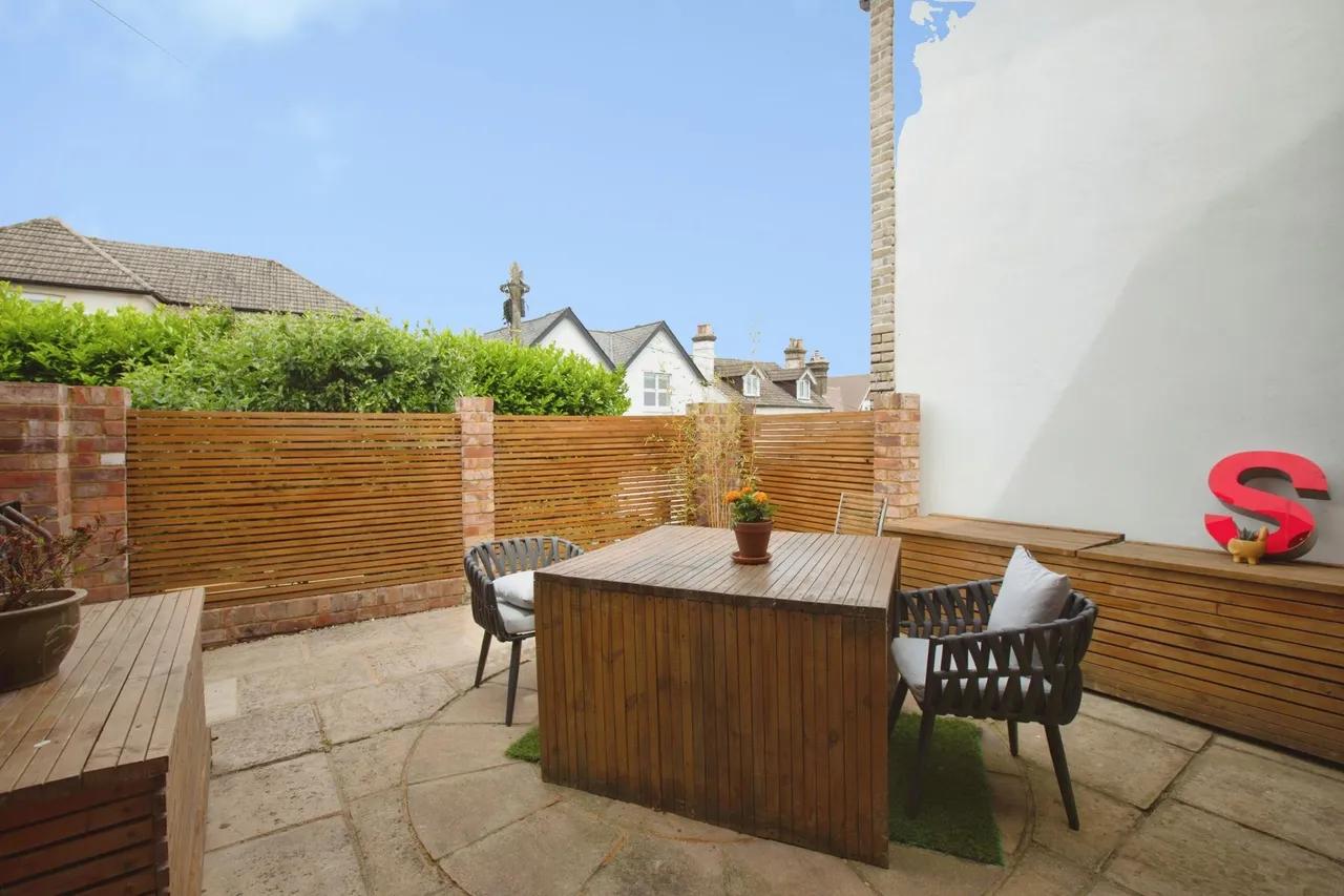Ridgeway Road, Redhill, RH1, photo 20