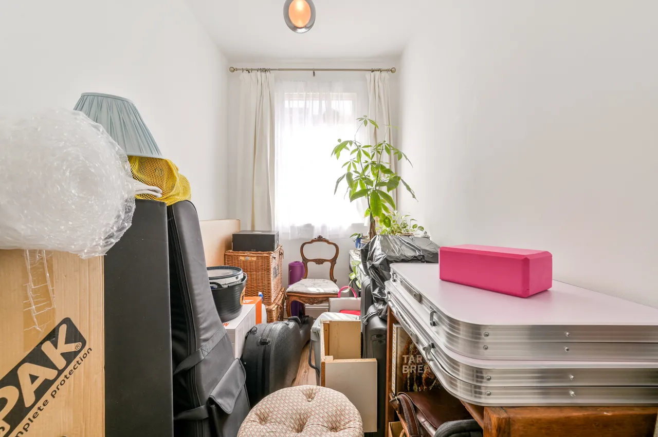 Flat 6, 3 Coningham Road, London, photo 8