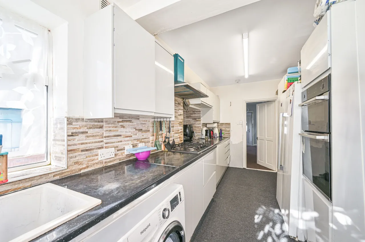 3 Wentworth Close, London, photo 5