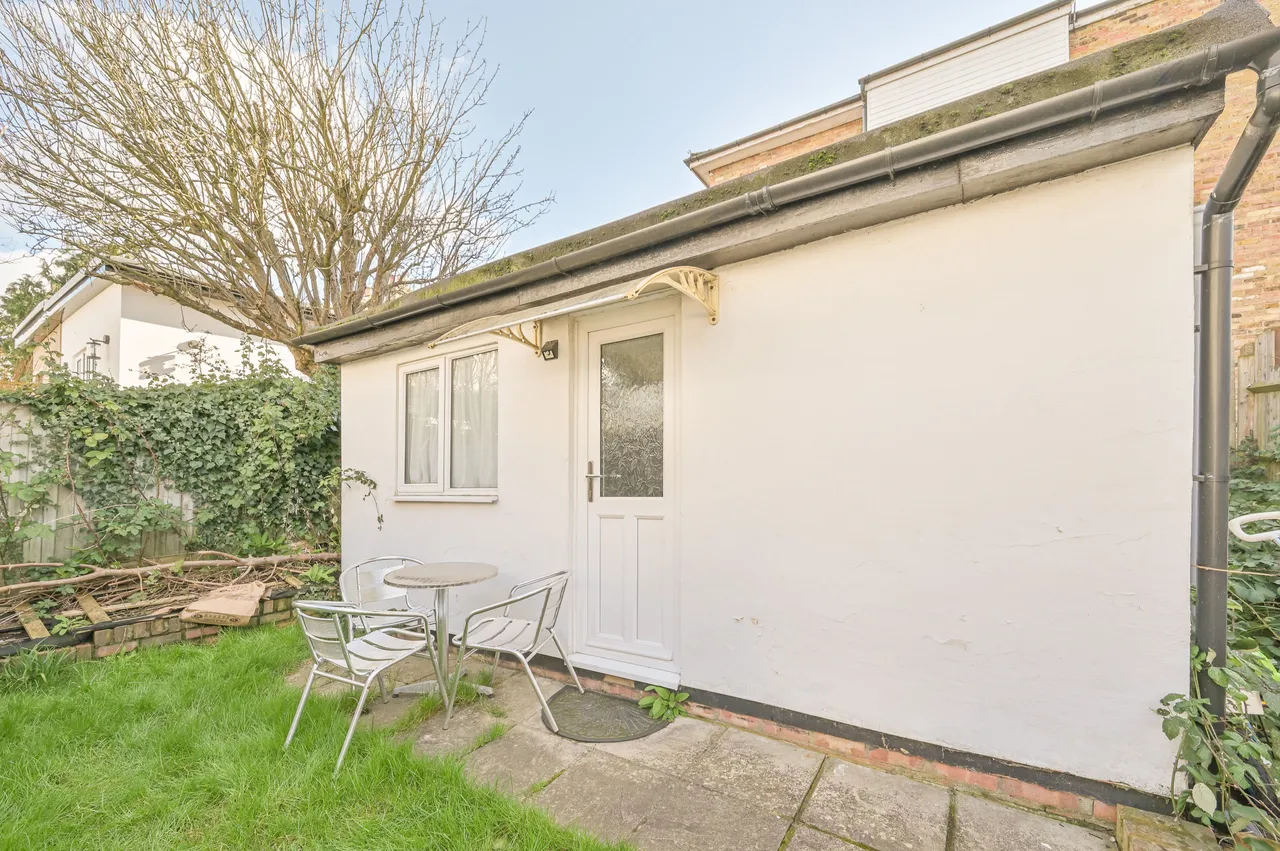3 Wentworth Close, London, photo 7