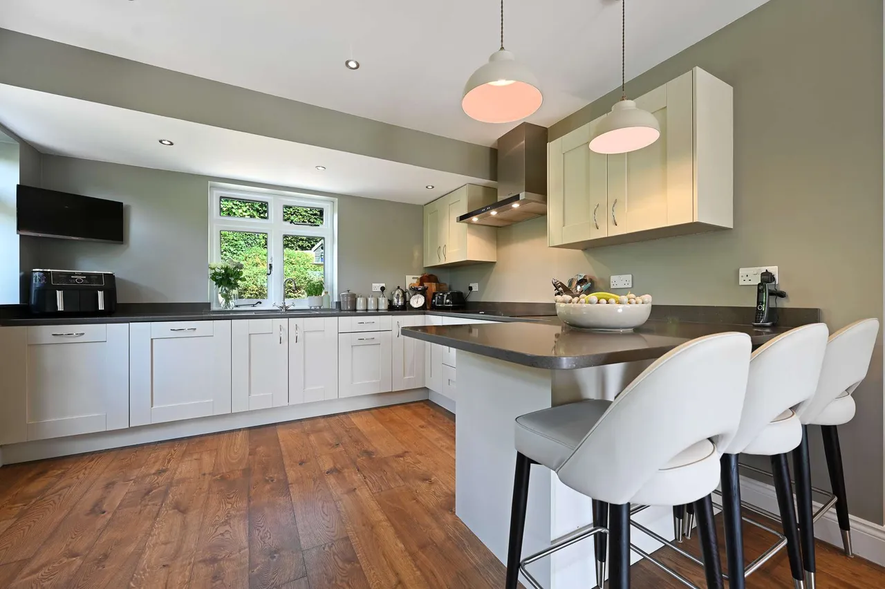 Sandy Rise, Chalfont St. Peter, SL9, photo 23