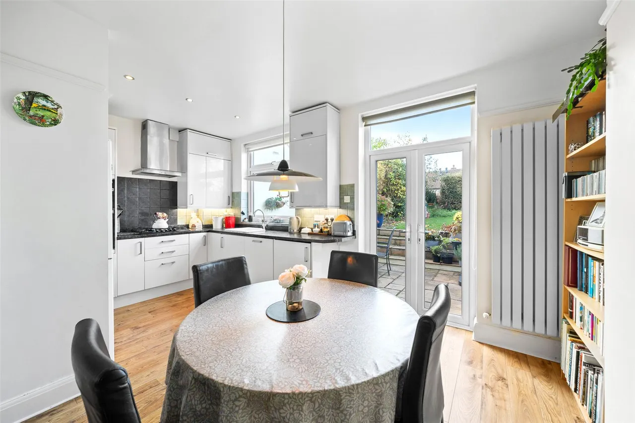 Brodrick Grove, Abbey Wood, SE2, photo 10