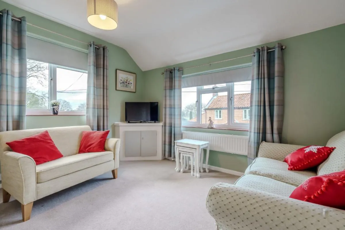 The Street, Barton Turf, NR12, photo 23