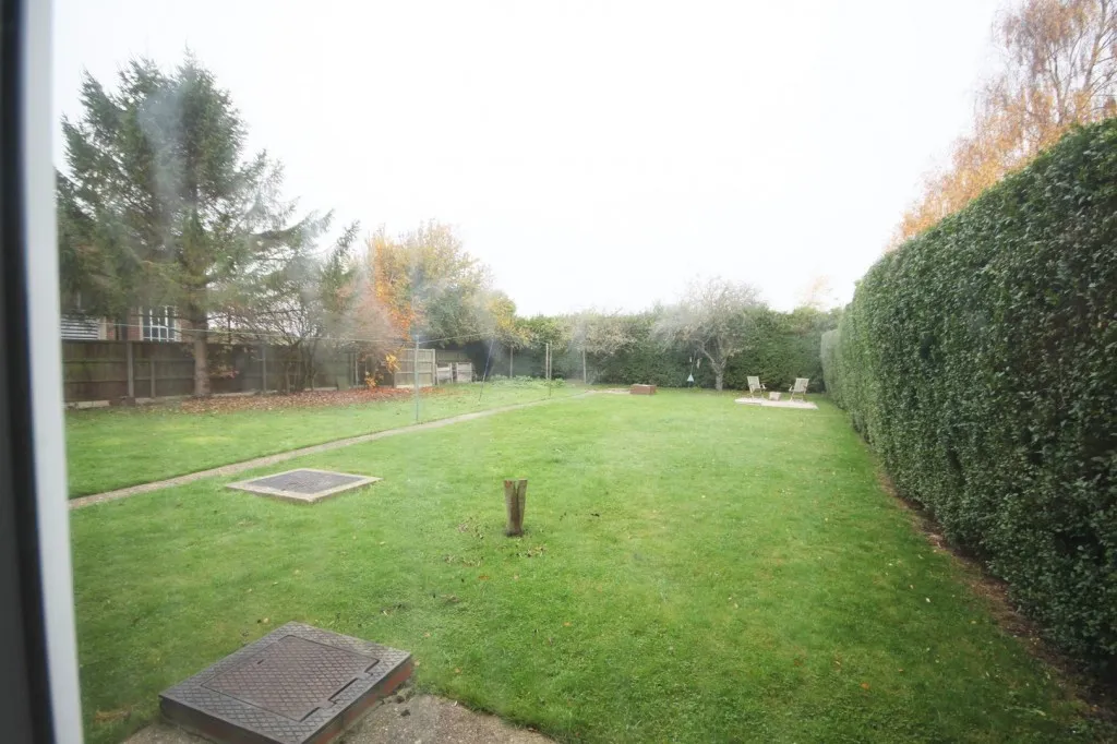 Meppershall, SG17, photo 7