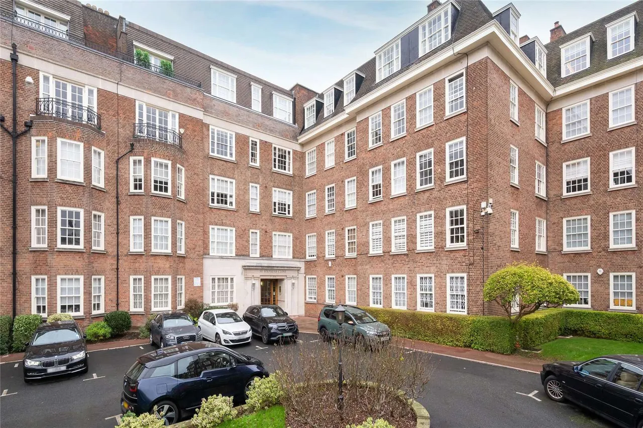 6 bed flat for sale, Avenue Road, St John's Wood, NW8