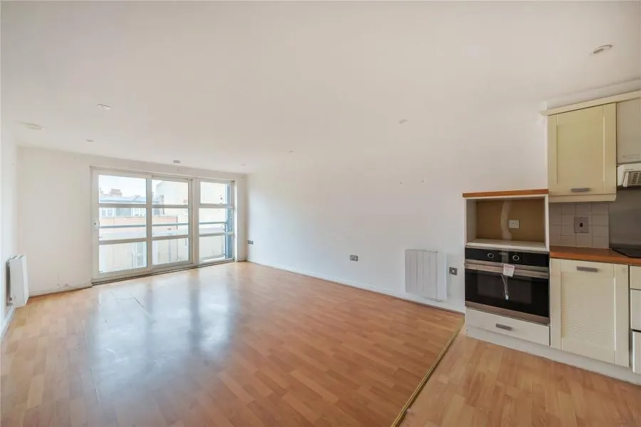 London Road, Kingston upon Thames, KT2, photo 19