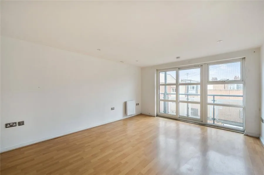 London Road, Kingston upon Thames, KT2, photo 16