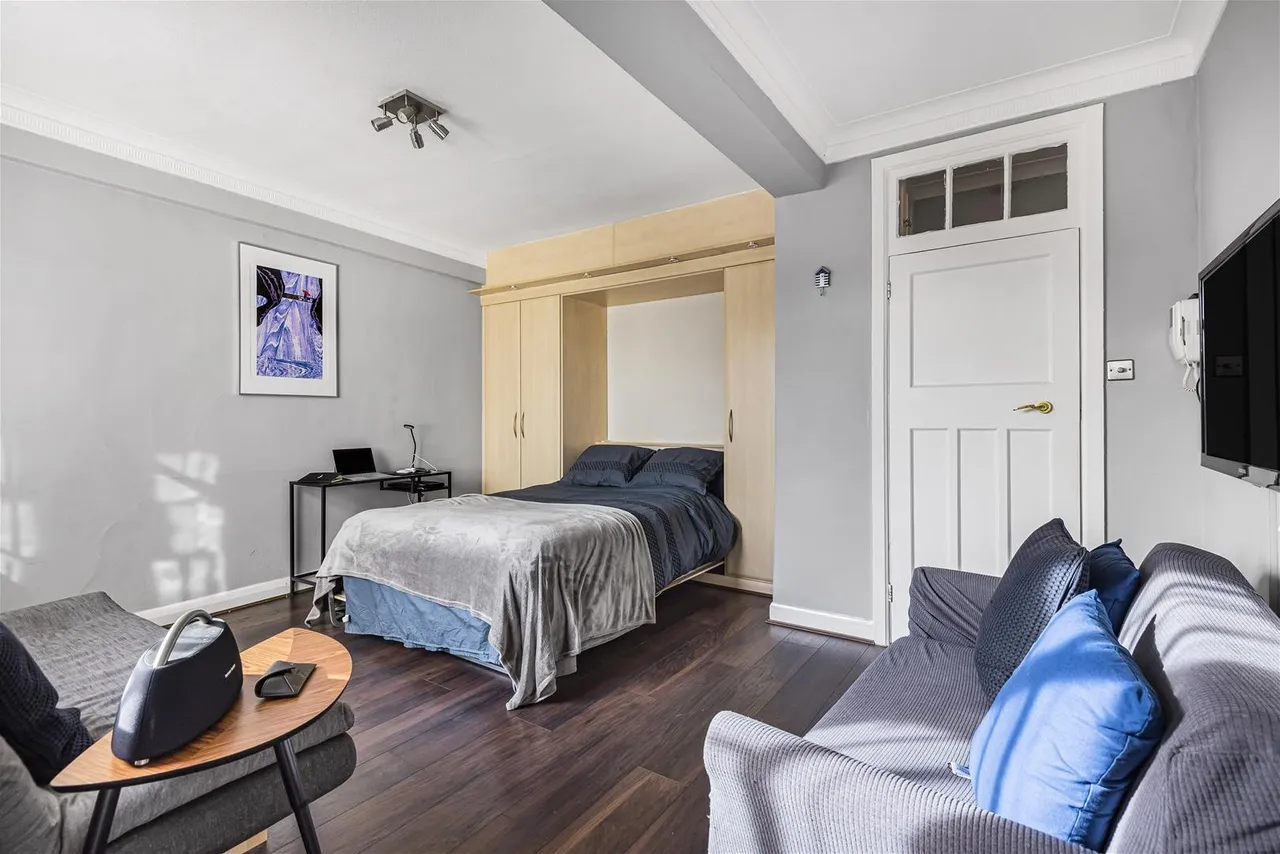 flat to rent — Mortimer Court Abbey Road, London NW8 9AD