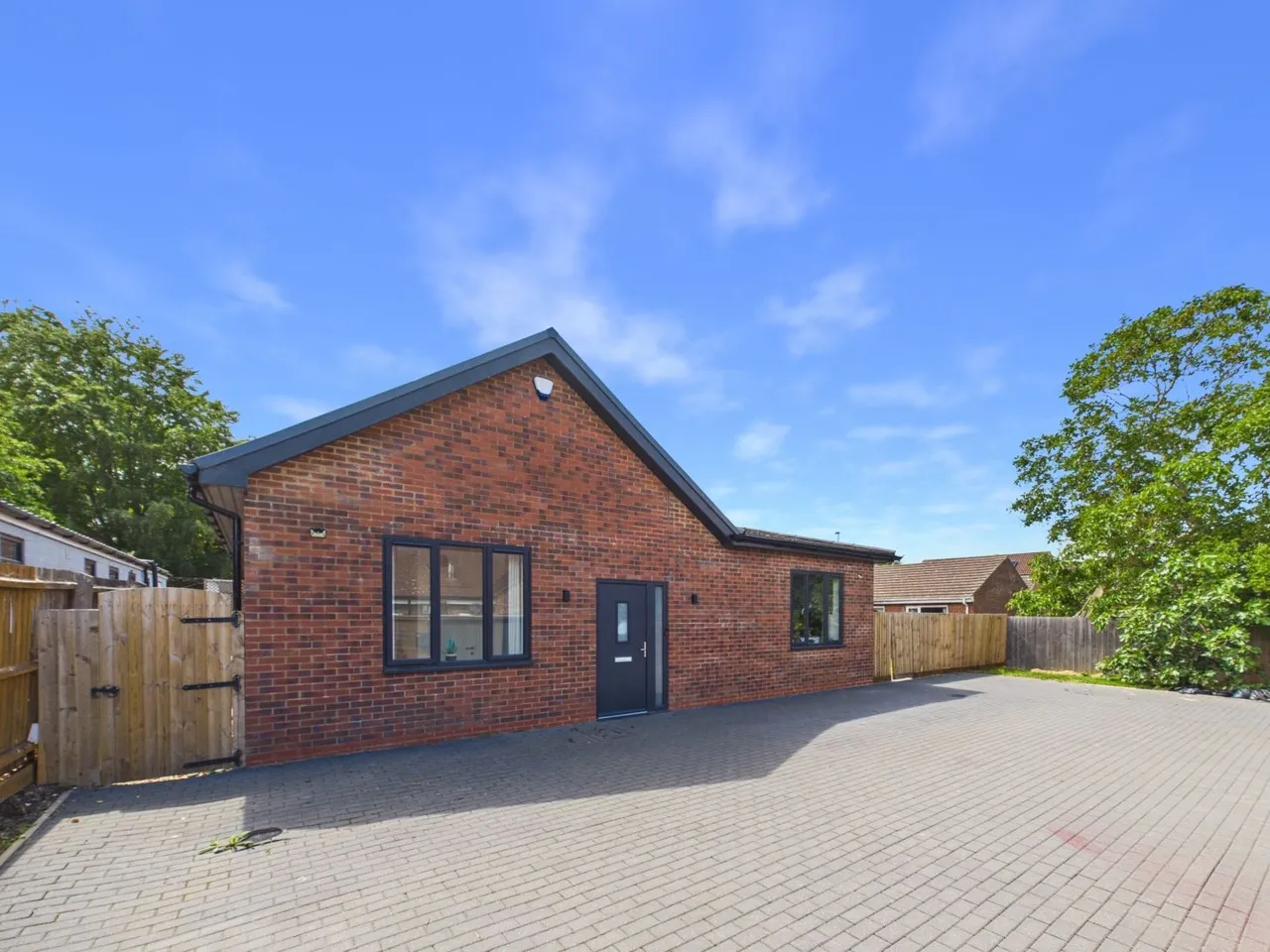 3 bed house for sale, St. Neots Road, Hardwick, CB23