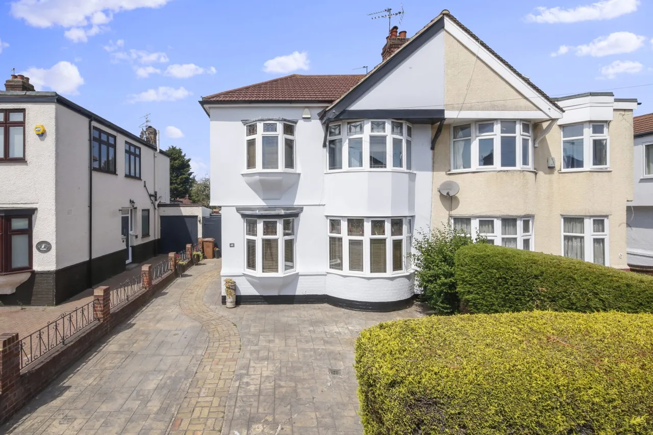 5 bed house for sale — Westwood Lane, Welling