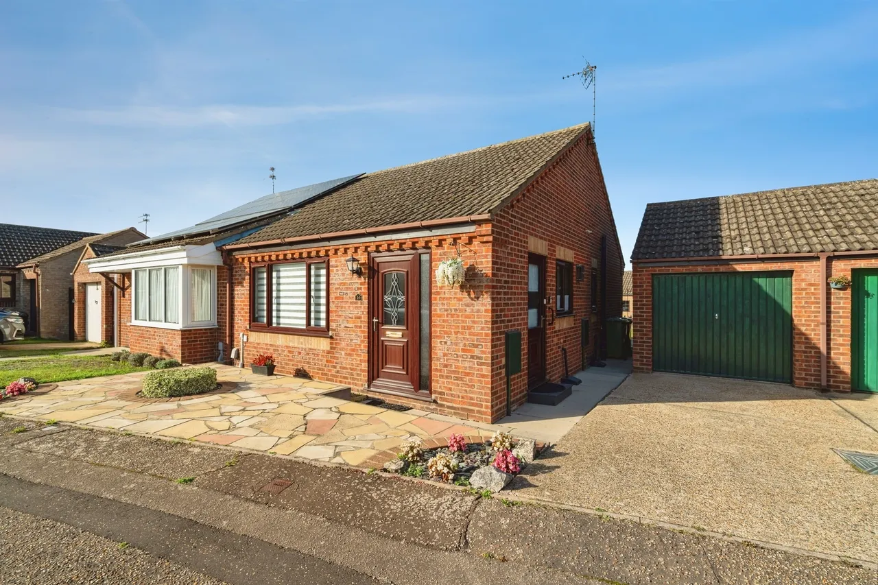 Foxglove Drive, Bradwell, NR31, photo 18