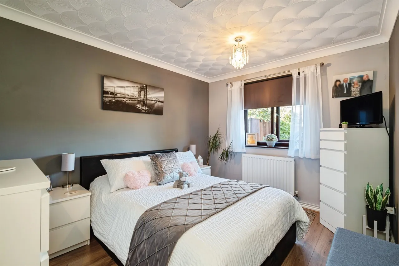 Foxglove Drive, Bradwell, NR31, photo 9