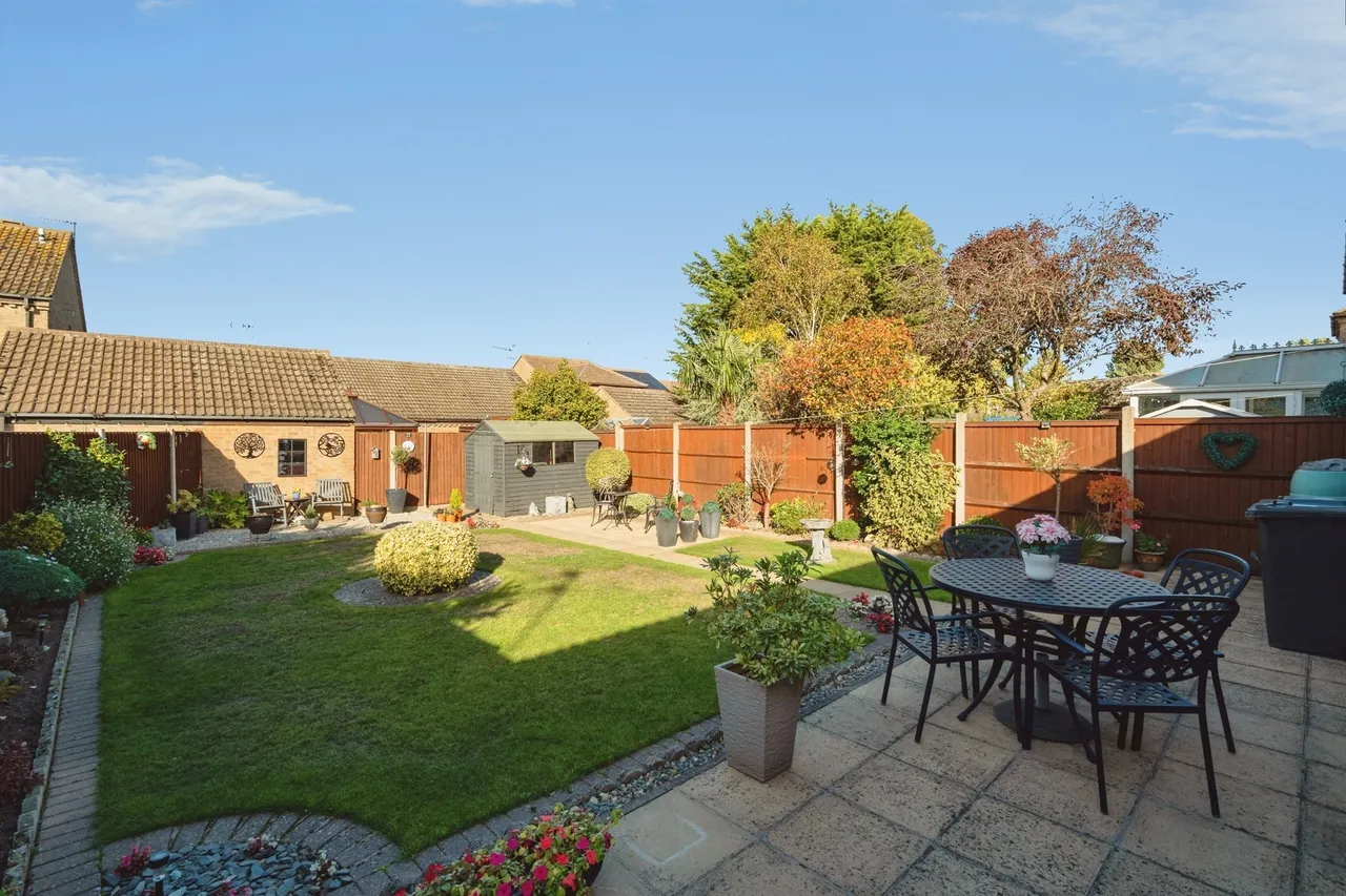 Foxglove Drive, Bradwell, NR31, photo 15