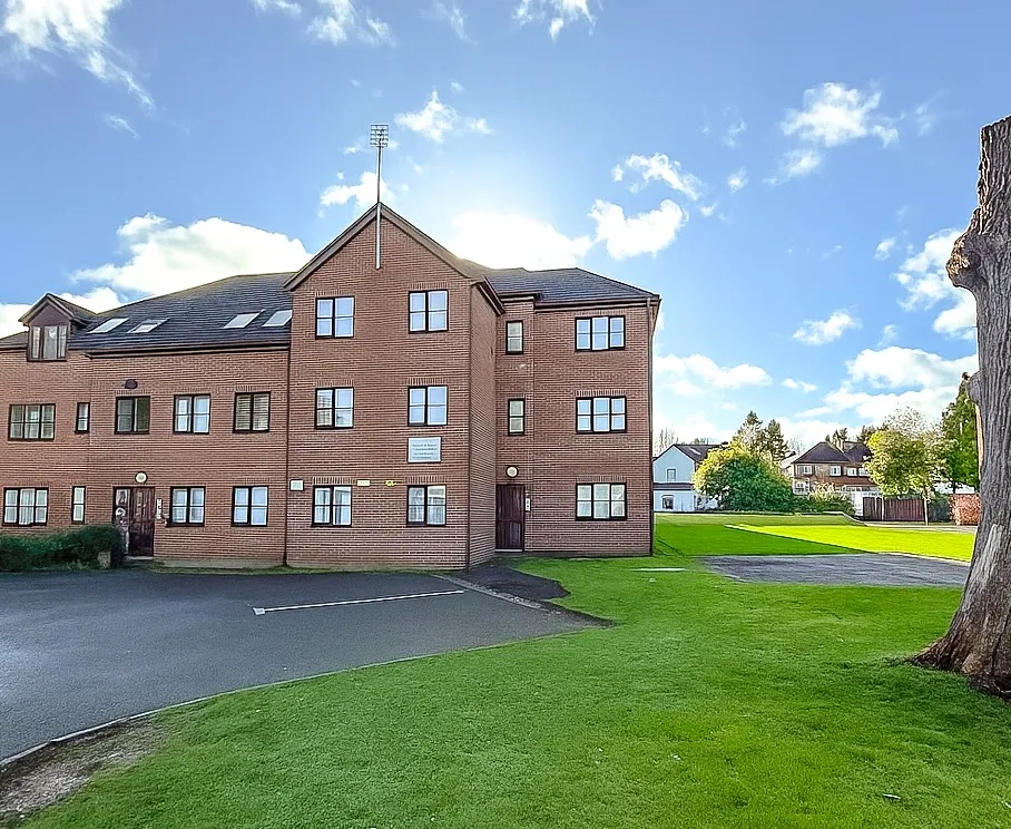 2 bed flat to rent — Crown Rise, Garston, Watford, WD25