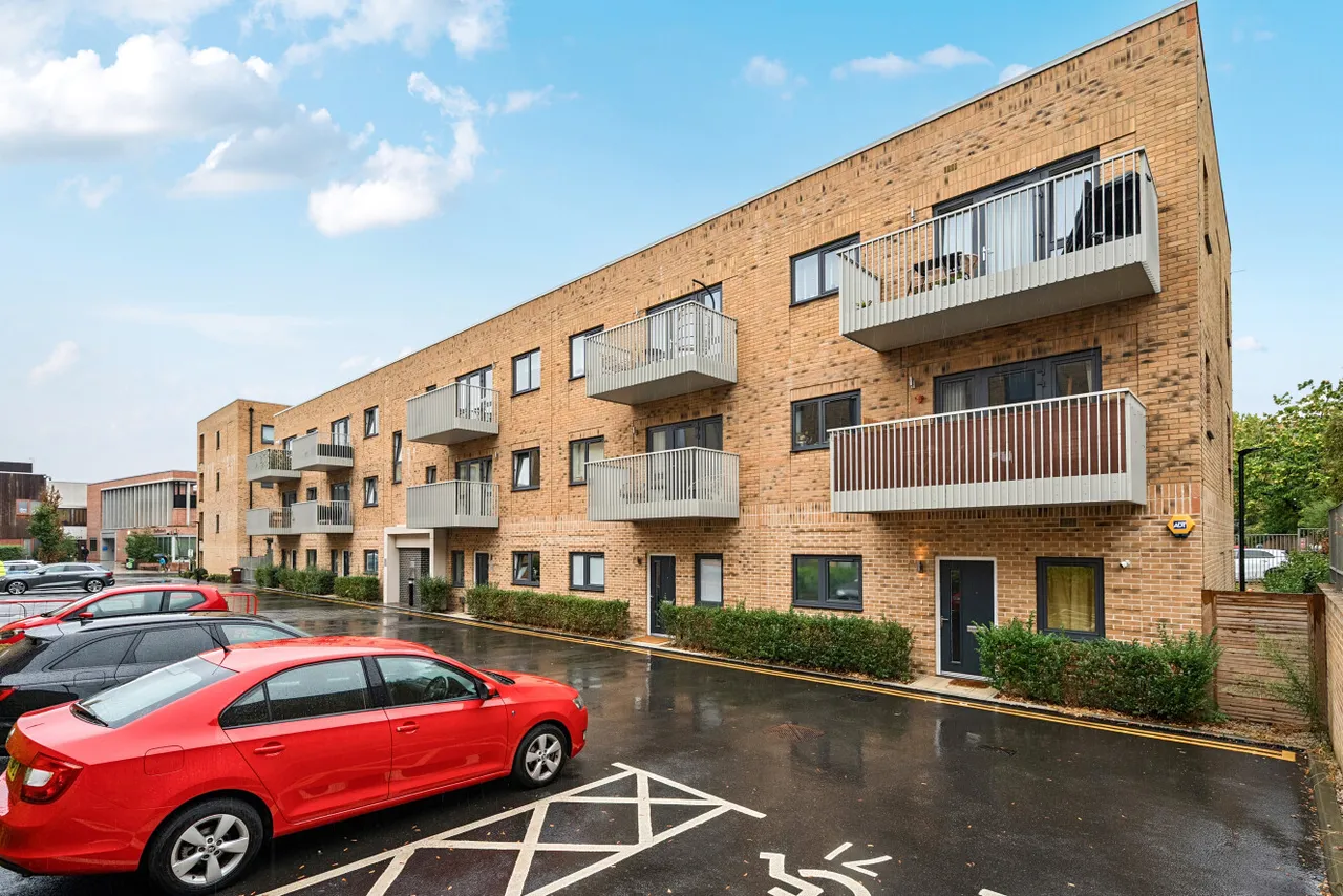 Plum Mews, Tooting, SW17, photo 11