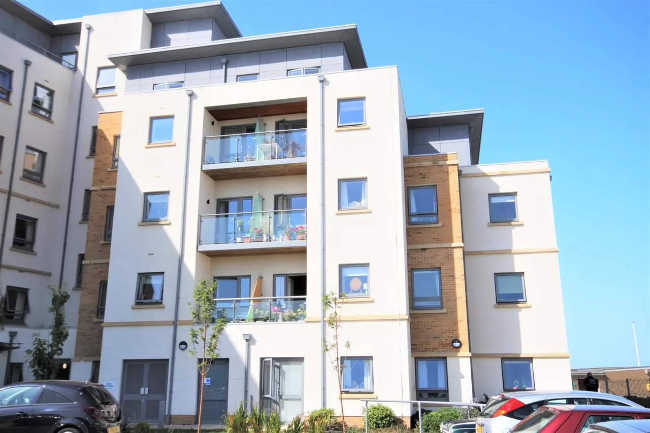 Eversley Court, Seaford, photo 4