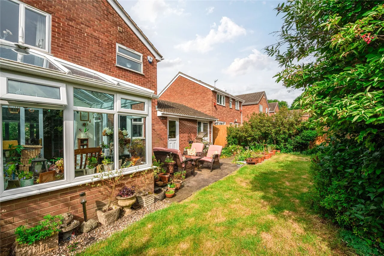 Wordsworth Close, Towcester, NN12, photo 11