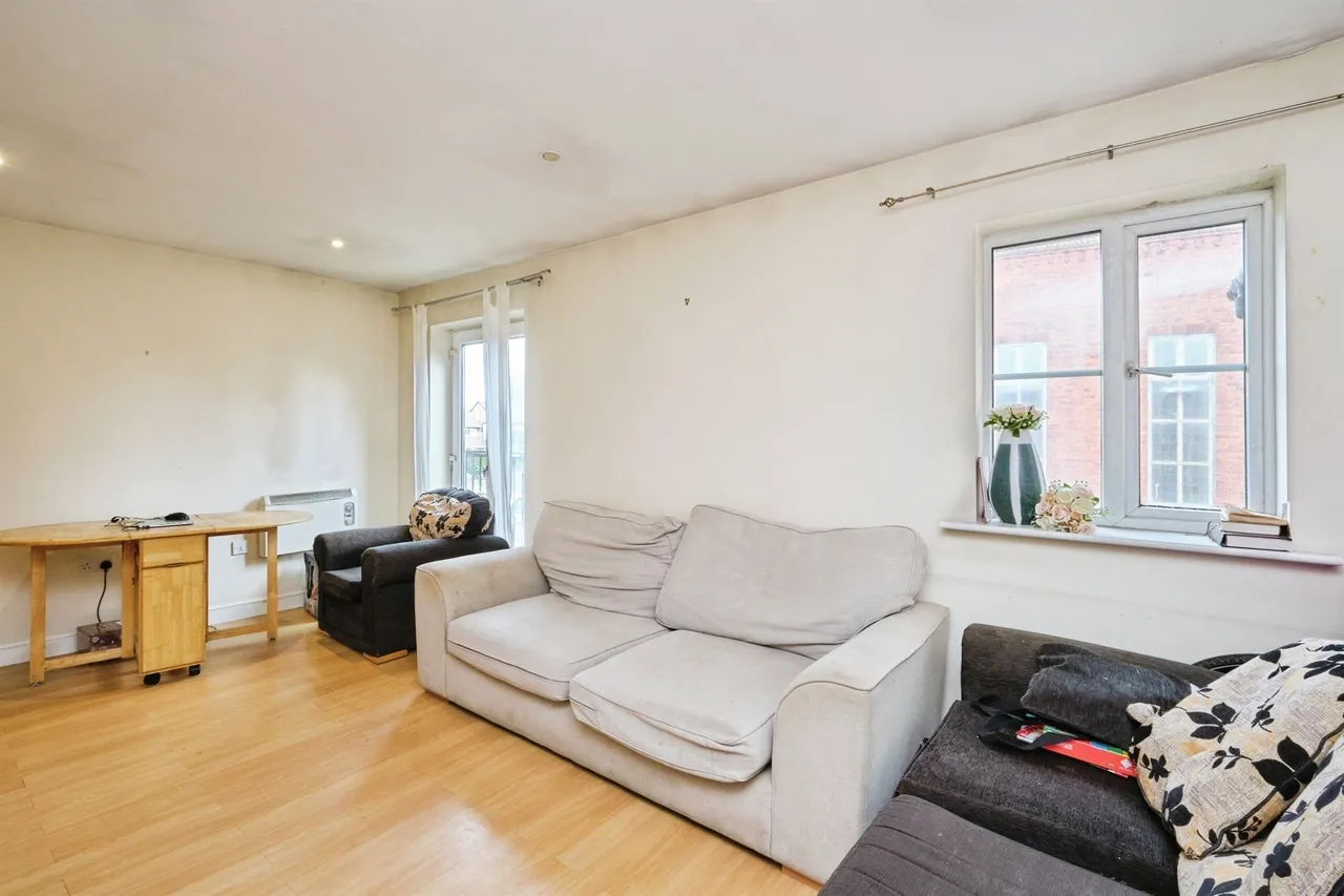 Asbury Court, Great Barr, B43, photo 2