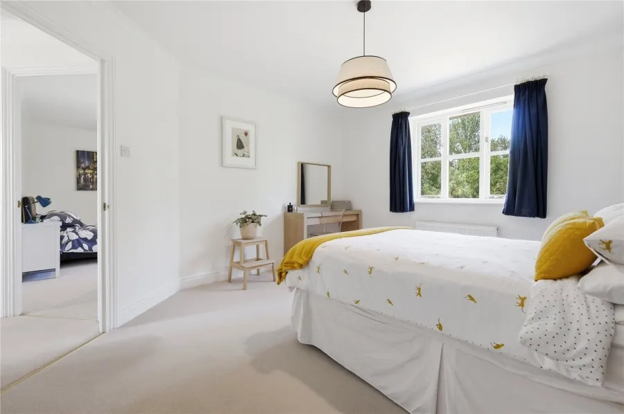 with 4 bedrooms in Clavering, Nr Saffron Walden, CB11, photo 12
