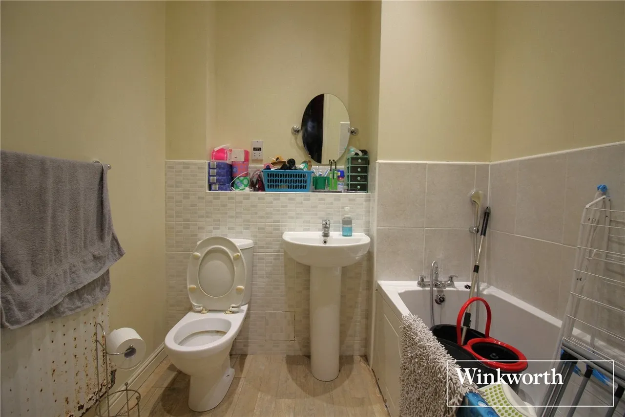 Hepburn Court, Station Road, Borehamwood, Hertfordshire, WD6, photo 5