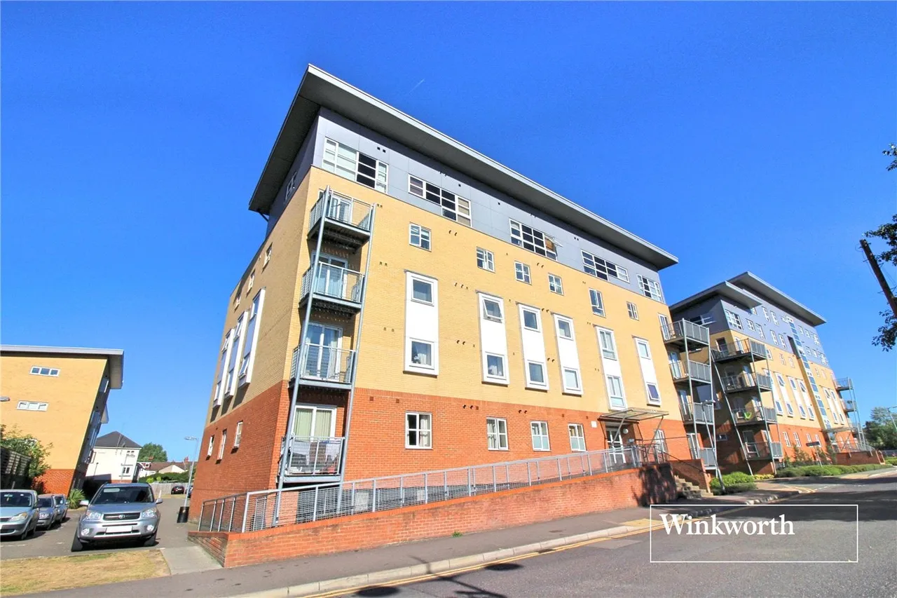 Hepburn Court, Station Road, Borehamwood, Hertfordshire, WD6, photo 2