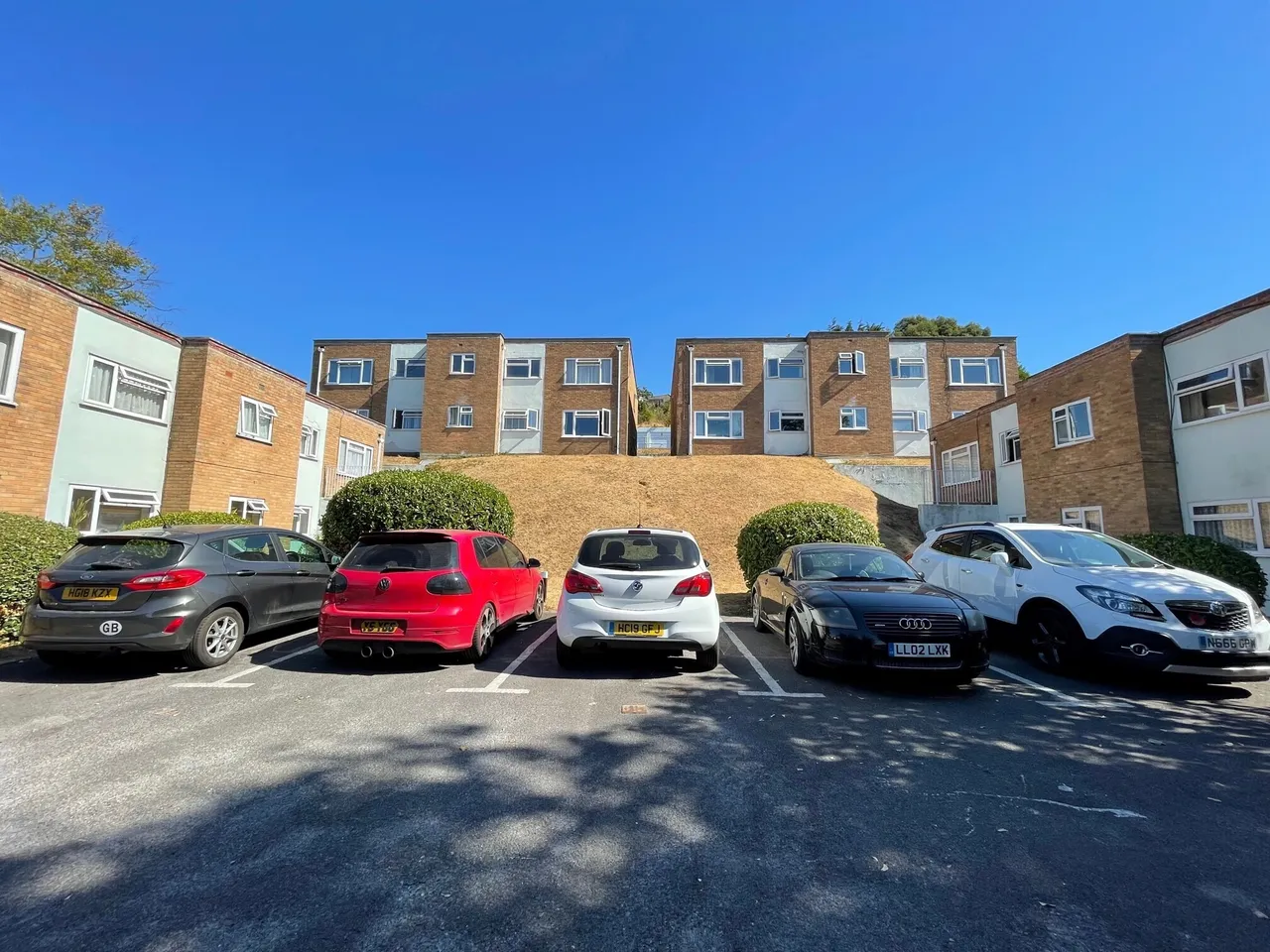 Chideock Close, BH12, photo 13