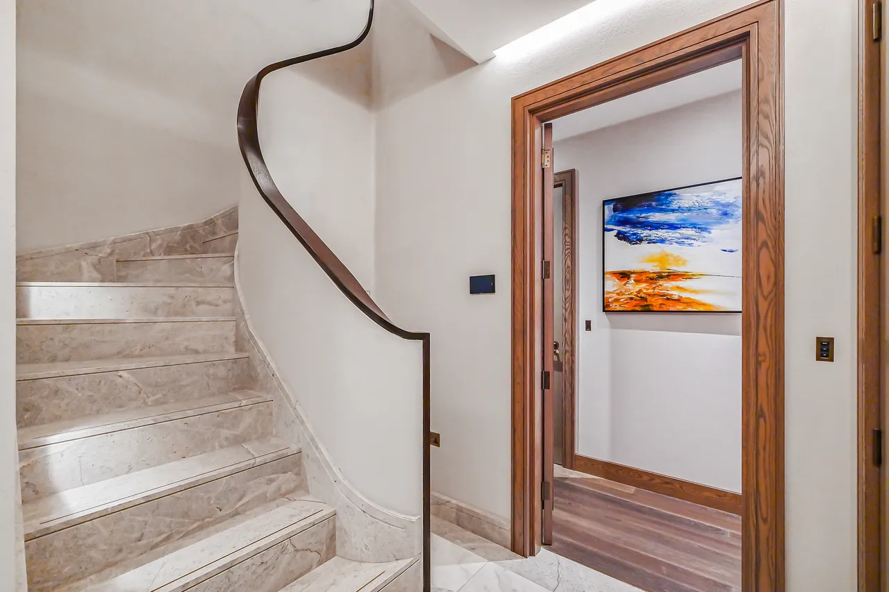 Chesterfield Hill, Mayfair, London, photo 6