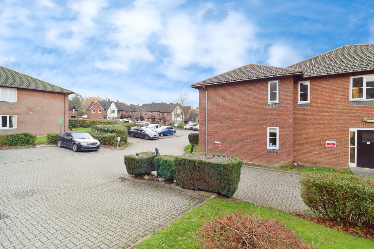 Shelly Crescent, Solihull, B90, photo 15