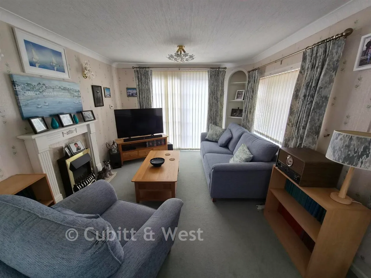 Emms Lane, Brooks Green, RH13, photo 4