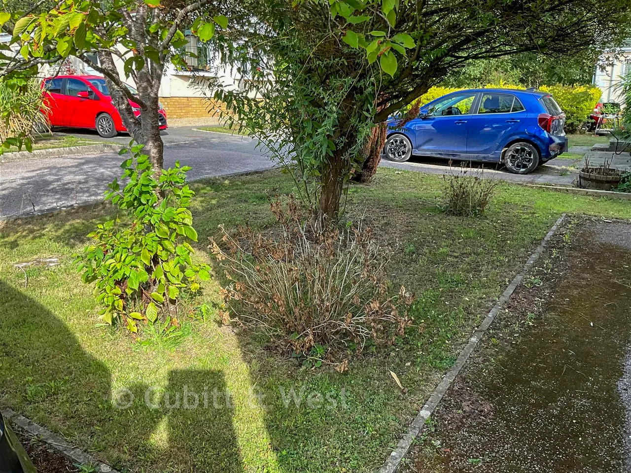 Emms Lane, Brooks Green, RH13, photo 9