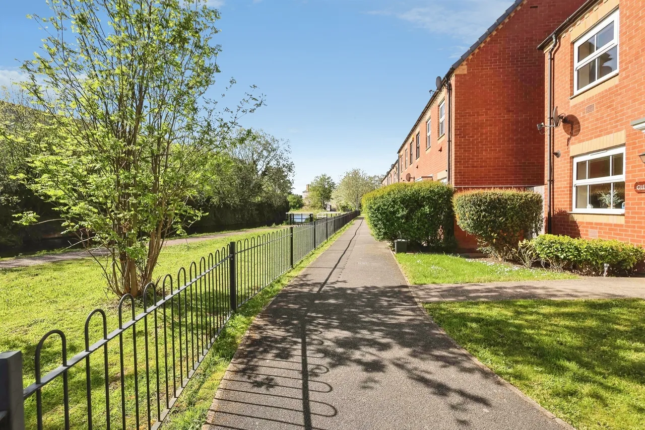 Brythill Drive, Brierley Hill, photo 3