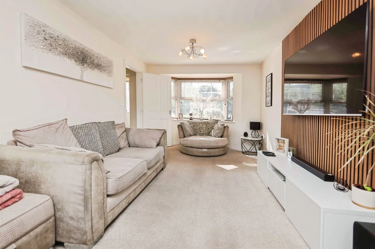 Brythill Drive, Brierley Hill, photo 5
