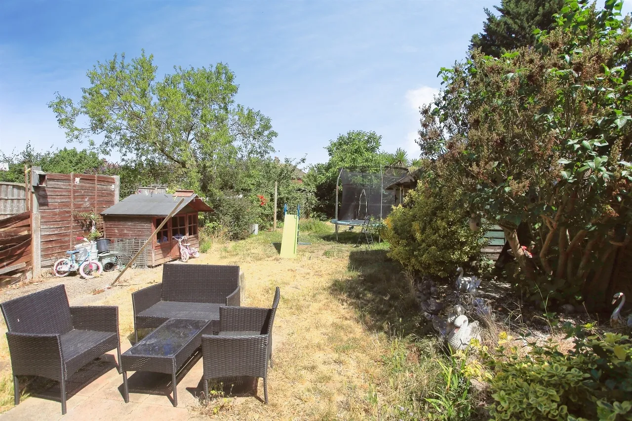 Windsor Drive, Peterborough, photo 10