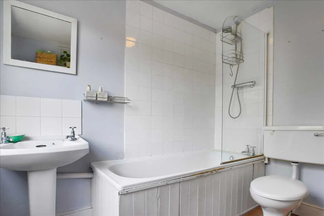 Tufnell Park Road, London, photo 13