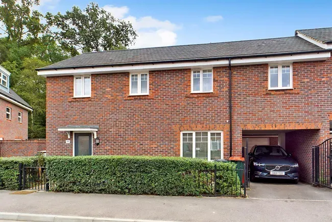 4 bed house for sale — Somerley Drive, Forgewood
