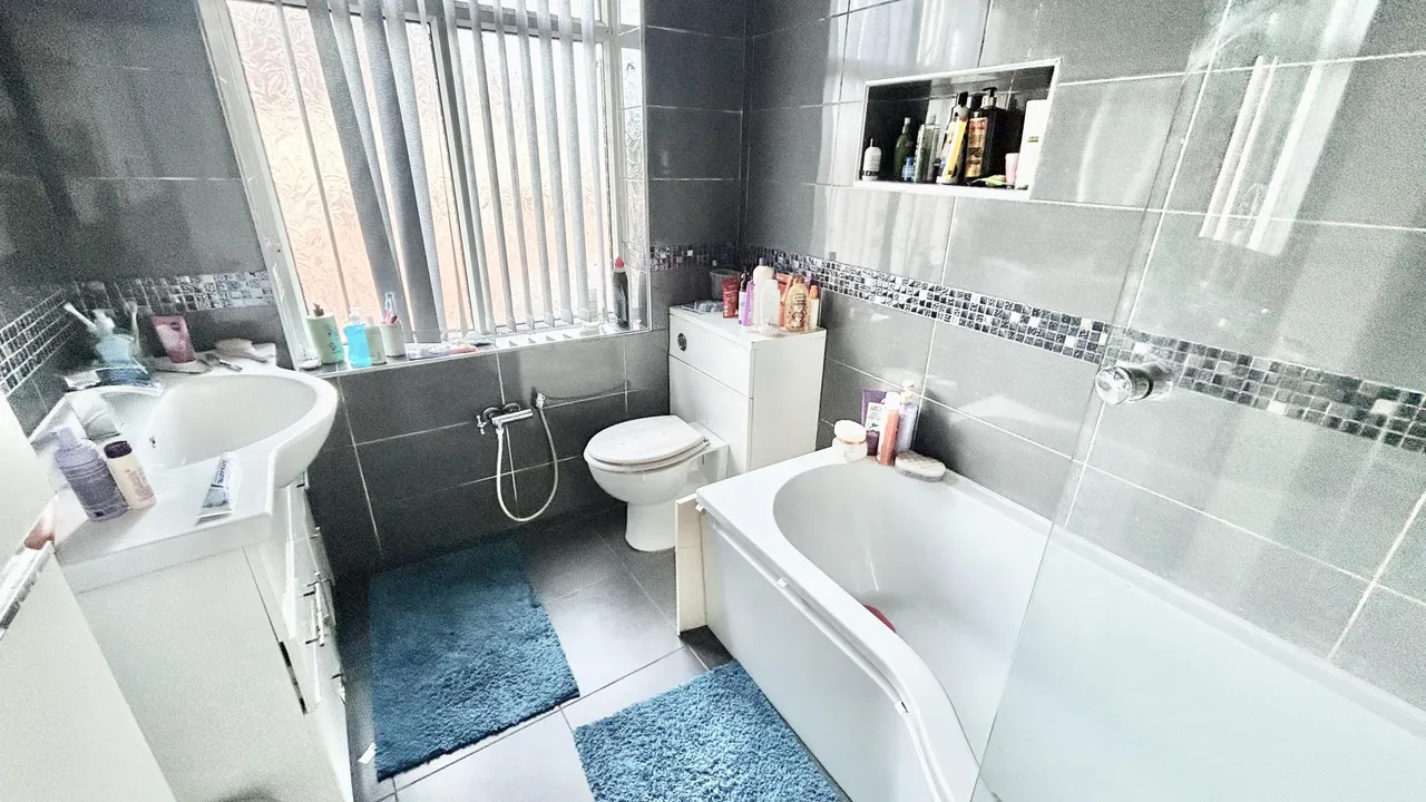 Limeside Road, Oldham, OL8, photo 22