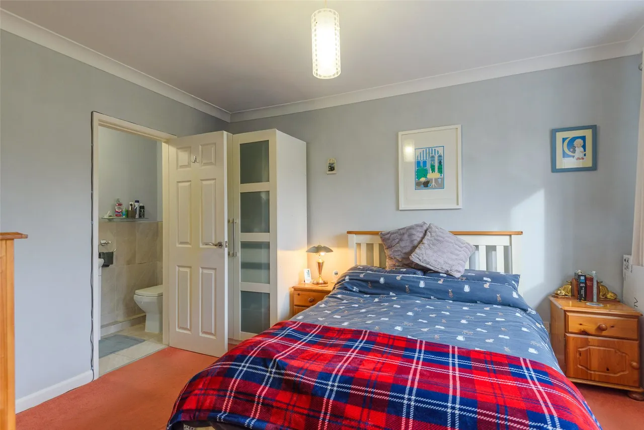 Hillside Avenue, Newtown, Powys, SY16 2PS, photo 11