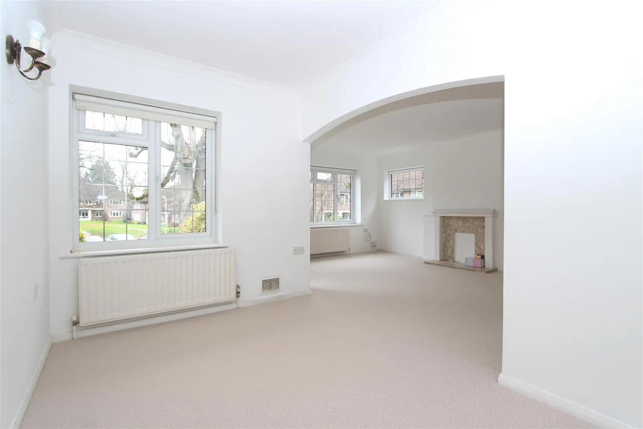 The Glen, Northwood, HA6 2UR, photo 3