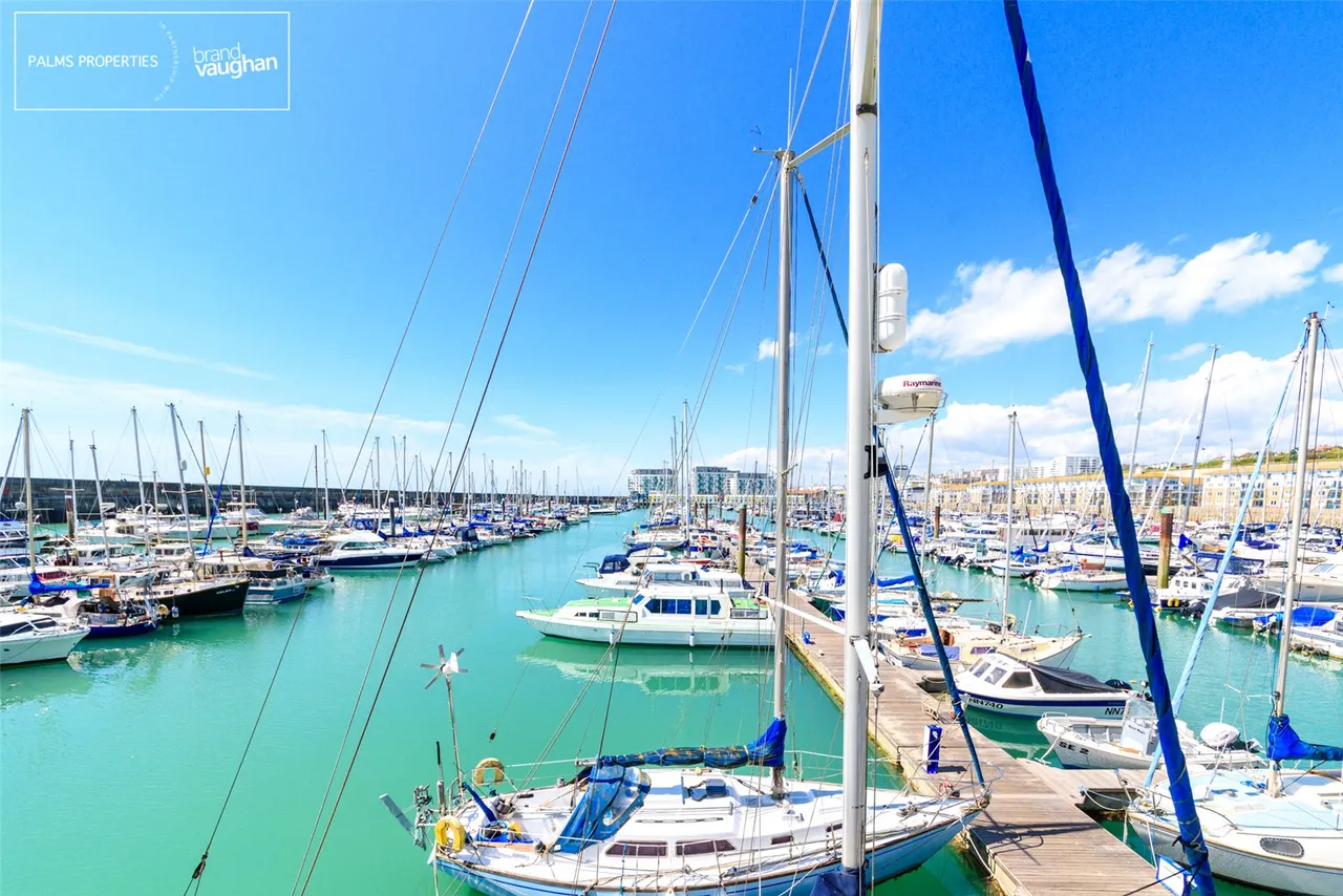 Eastern Concourse, Brighton Marina Village, BN2, photo 11
