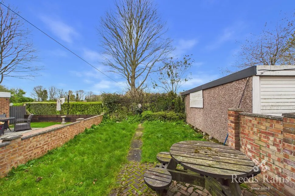 Edinburgh Drive, North Anston, South Yorkshire, S25, photo 2
