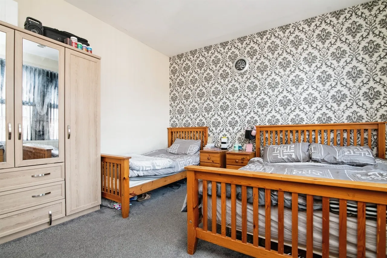Bearwood Road, Smethwick, B66, photo 13