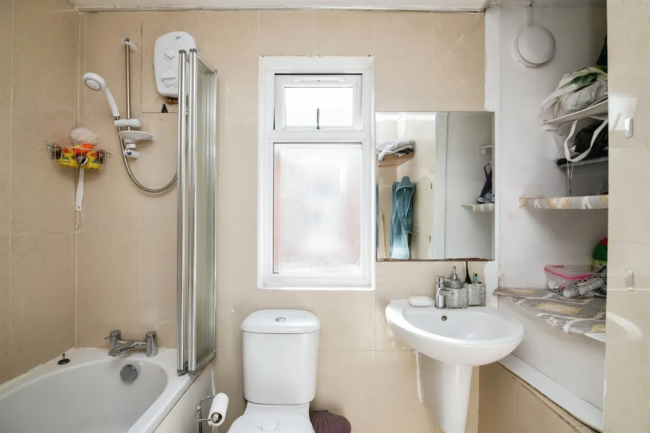 Bearwood Road, Smethwick, B66, photo 17