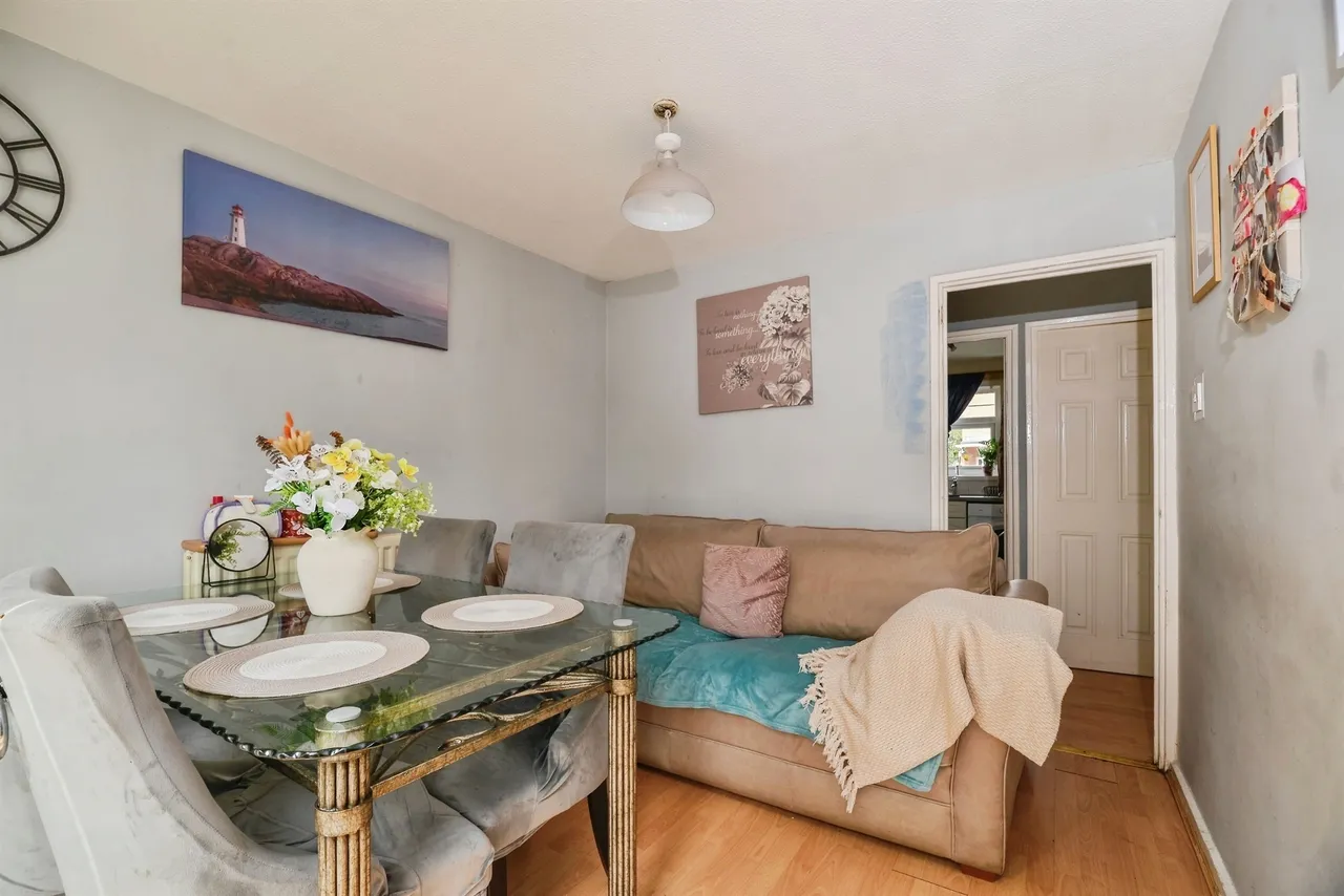 Parkfield Way, Stockton-On-Tees, TS18, photo 3