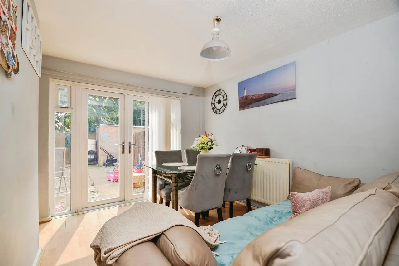 Parkfield Way, Stockton-On-Tees, TS18, photo 2
