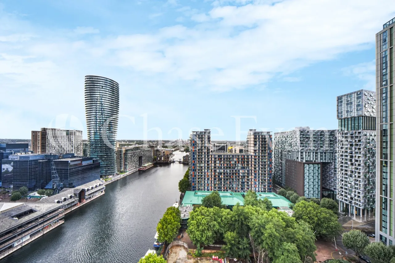 Pan Peninsula Square, Canary Wharf, E14, photo 13