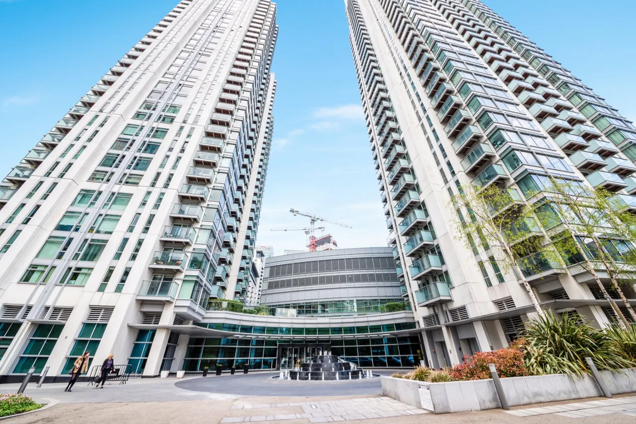 Pan Peninsula Square, Canary Wharf, E14, photo 22