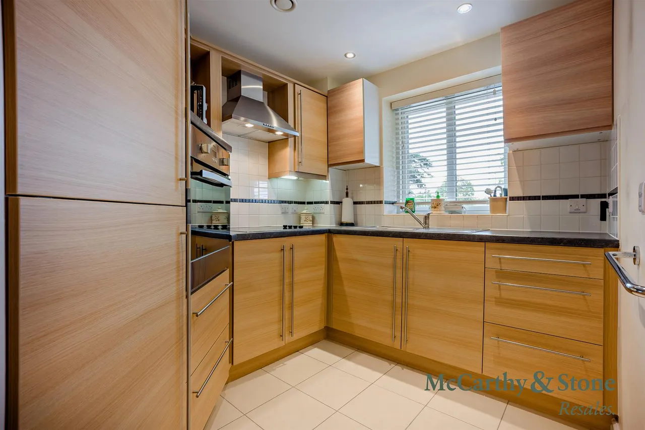 Salisbury Street, Amesbury, SP4, photo 4
